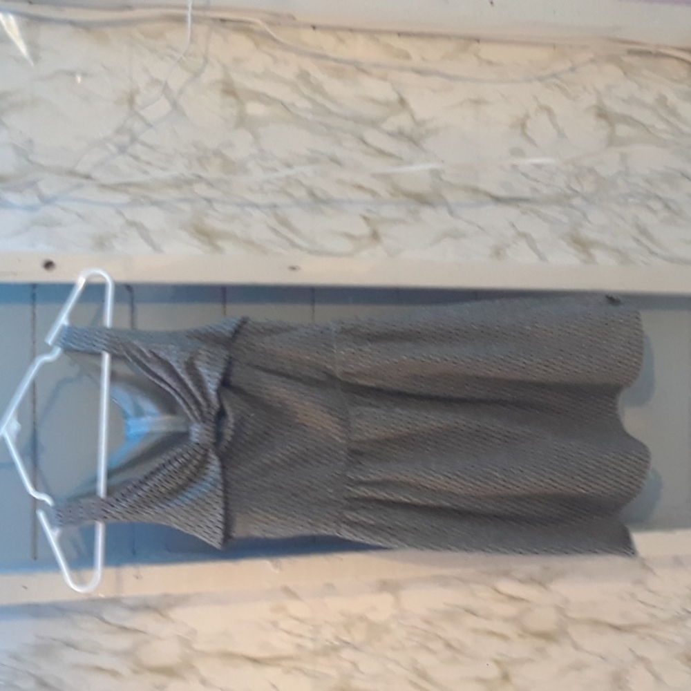 Patterned dress, small, brand is unknown